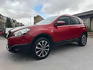 Used 2013 Nissan Qashqai N-Tec+ Red - Interior and Exterior details 8
