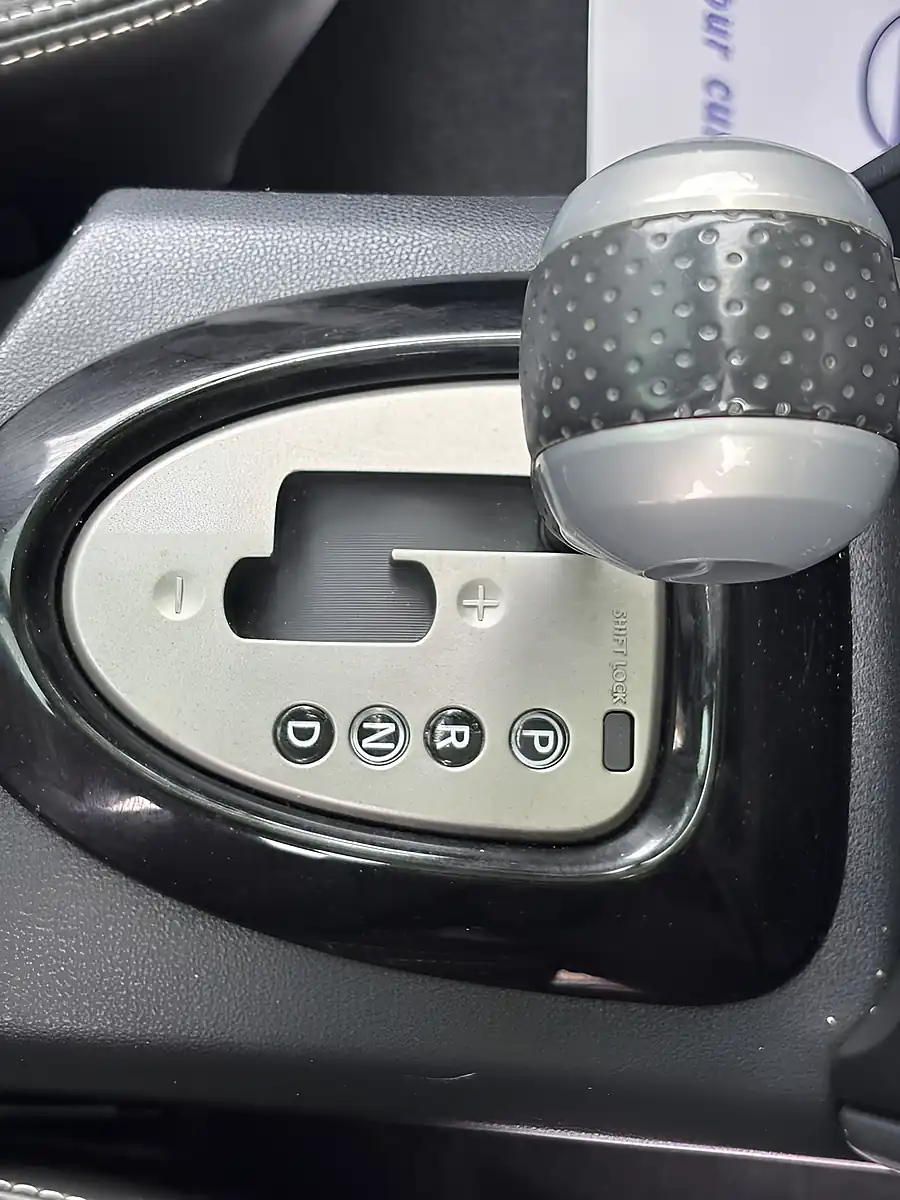 Used 2013 Nissan QASHQAI+2 360 Black - Interior and Exterior details 11