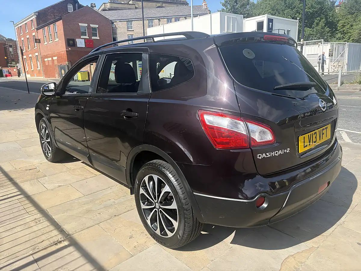 Used 2013 Nissan QASHQAI+2 360 Black - Interior and Exterior details 5