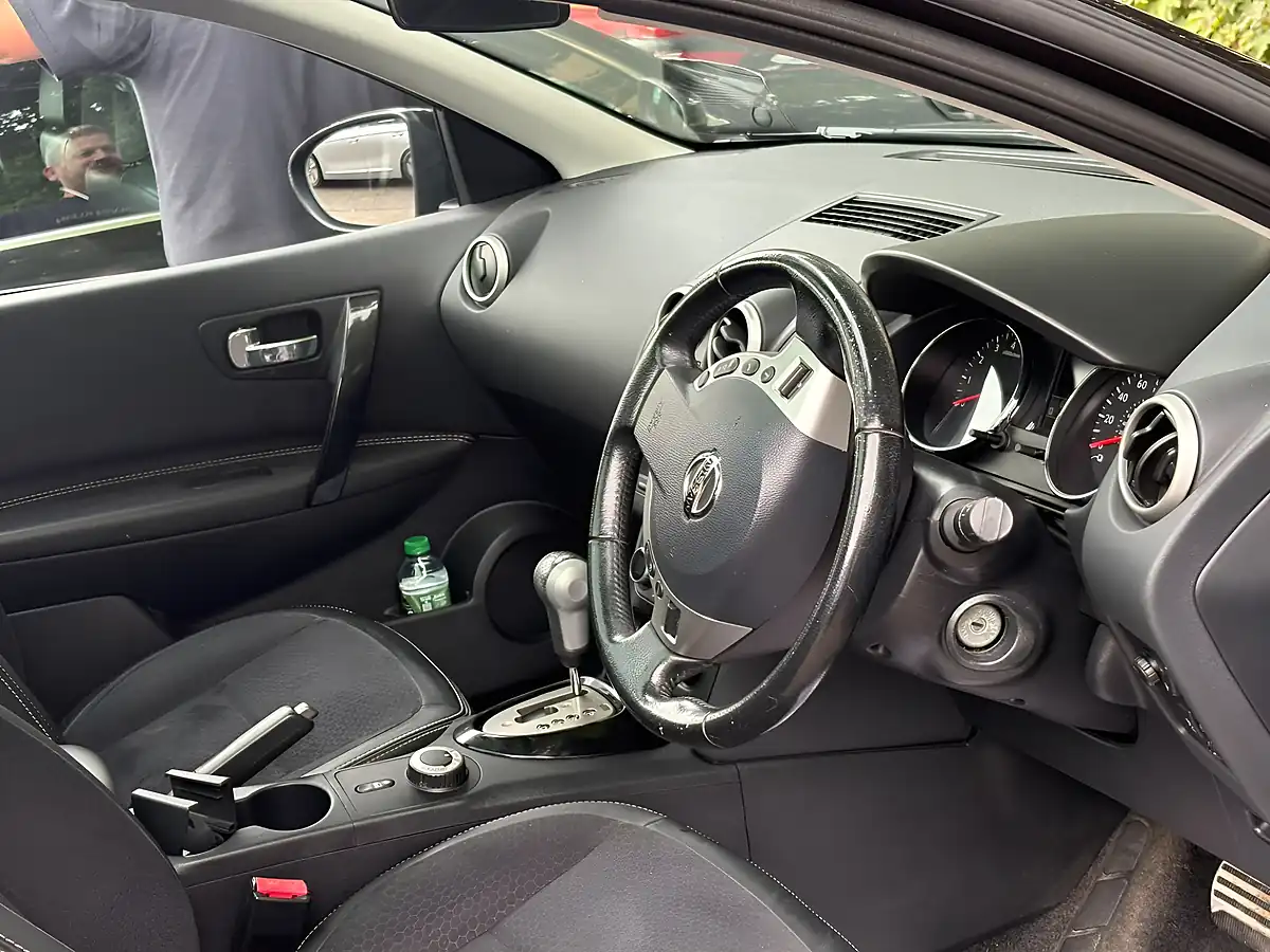 Used 2013 Nissan QASHQAI+2 360 Black - Interior and Exterior details 8