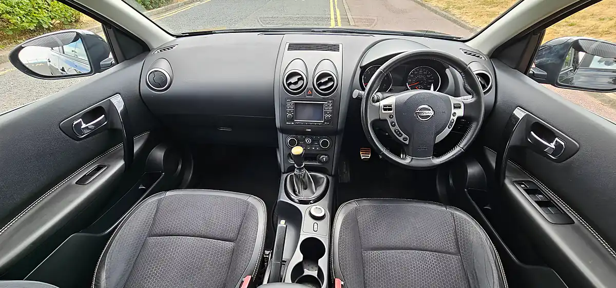 Used 2013 Nissan Qashqai+2 360 Black - Interior and Exterior details 14