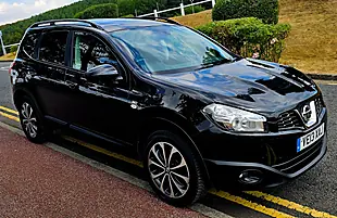 Used 2013 Nissan Qashqai+2 360 Black - Interior and Exterior details 4