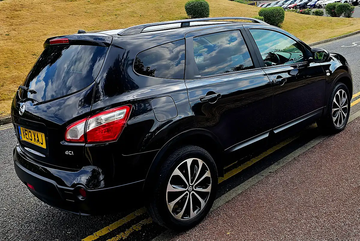 Used 2013 Nissan Qashqai+2 360 Black - Interior and Exterior details 6