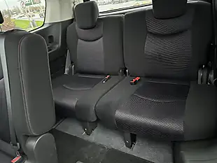 Used 2013 Nissan Serena Black - Interior and Exterior details 16
