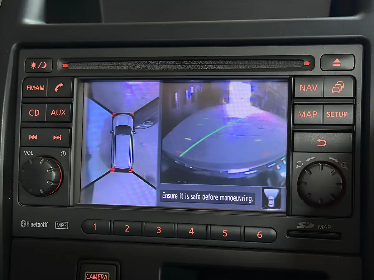 Used 2013 Nissan X-Trail Tekna Blue - Interior and Exterior details 10