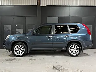 Used 2013 Nissan X-Trail Tekna Blue - Interior and Exterior details 12