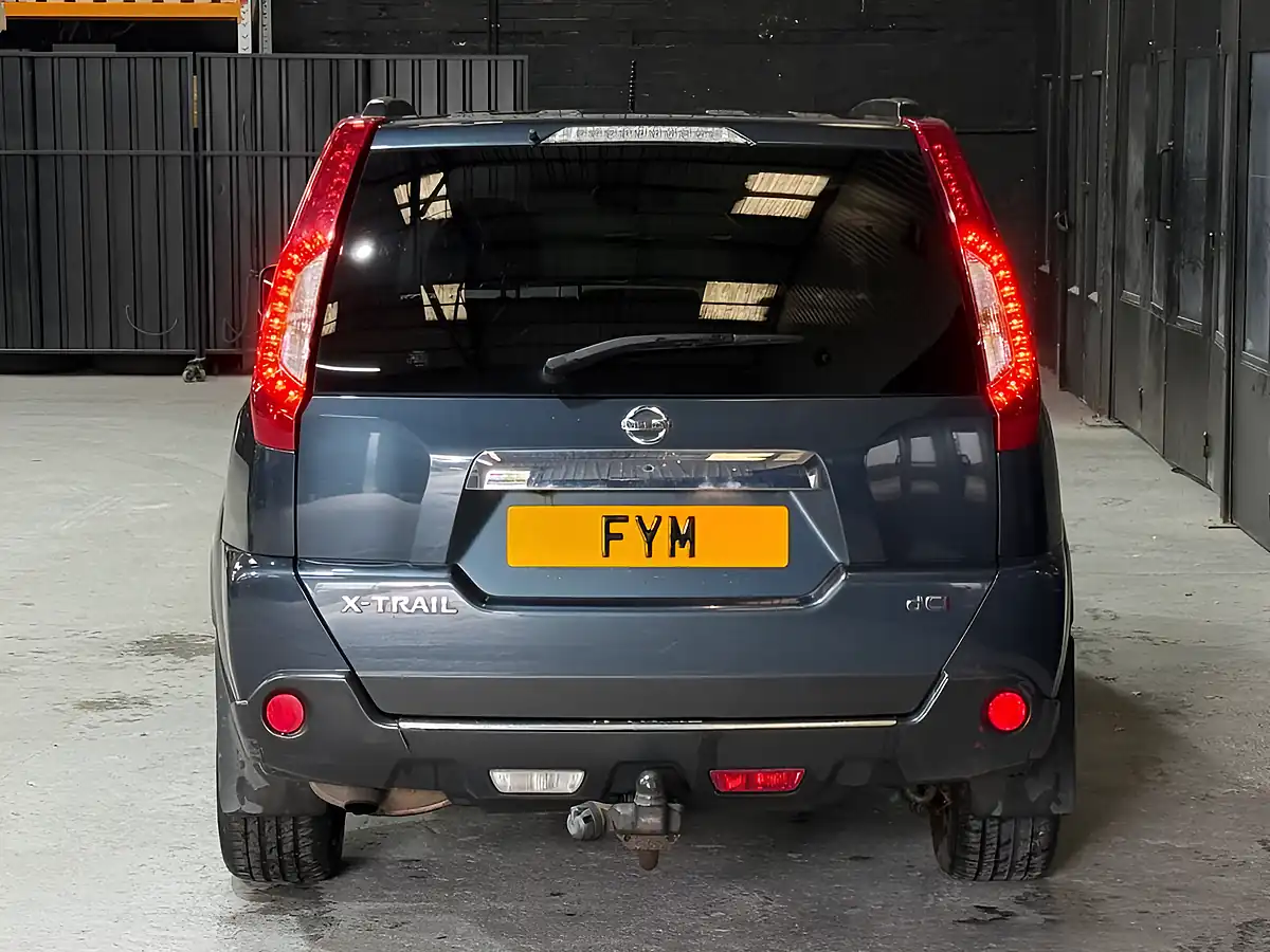 Used 2013 Nissan X-Trail Tekna Blue - Interior and Exterior details 13