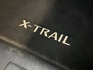 Used 2013 Nissan X-Trail Tekna Blue - Interior and Exterior details 16