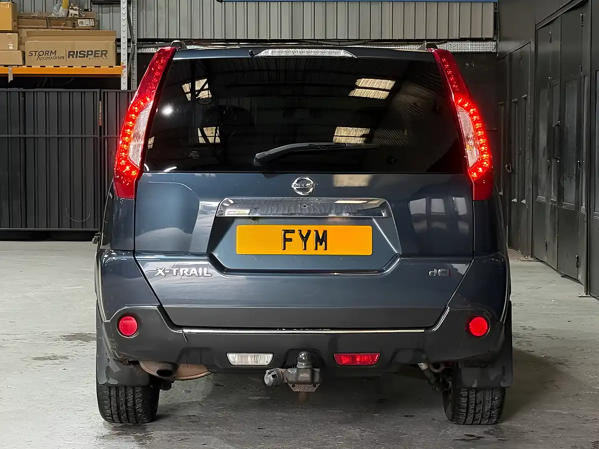 Used 2013 Nissan X-Trail Tekna Blue - Interior and Exterior details 8