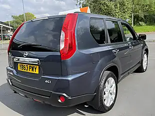 Used 2013 Nissan X-Trail Tekna Blue - Interior and Exterior details 16