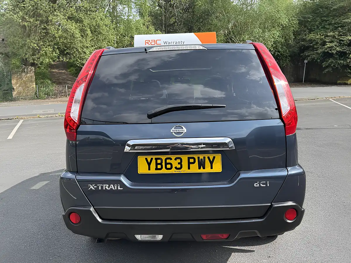 Used 2013 Nissan X-Trail Tekna Blue - Interior and Exterior details 17