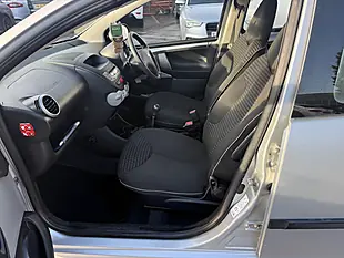 Used 2013 Peugeot 107 5-door Silver - Interior and Exterior details 12