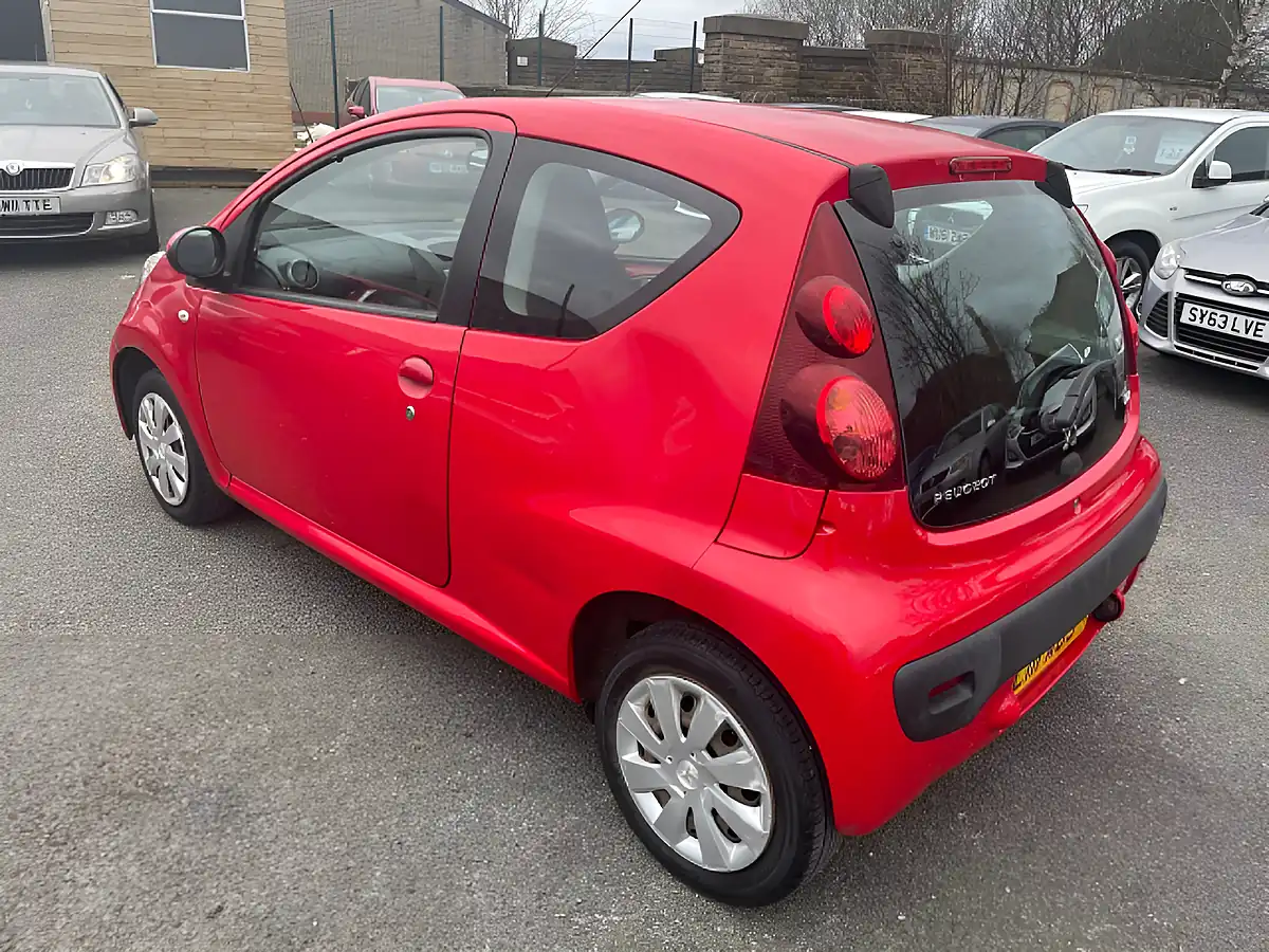 Used 2013 Peugeot 107 Access Red - Interior and Exterior details 2