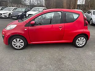 Used 2013 Peugeot 107 Access Red - Interior and Exterior details 3