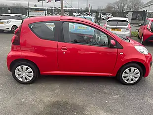 Used 2013 Peugeot 107 Access Red - Interior and Exterior details 5