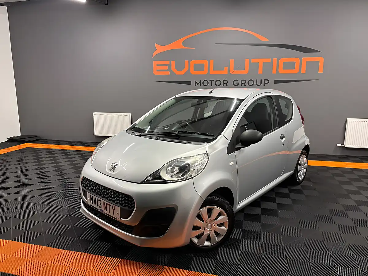 Used 2013 Peugeot 107 Access Silver - Interior and Exterior details 10