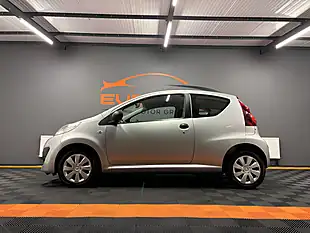 Used 2013 Peugeot 107 Access Silver - Interior and Exterior details 2