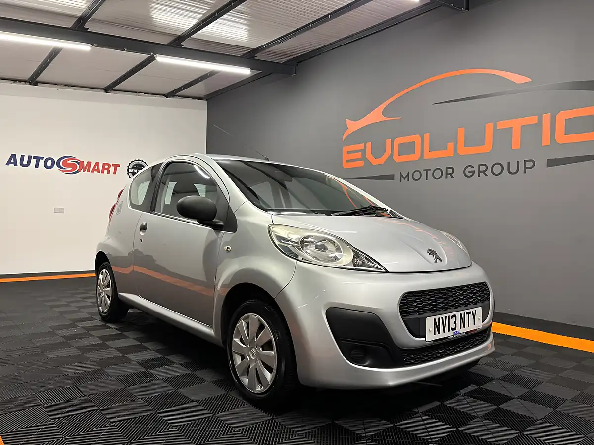 Used 2013 Peugeot 107 Access Silver - Interior and Exterior details 7