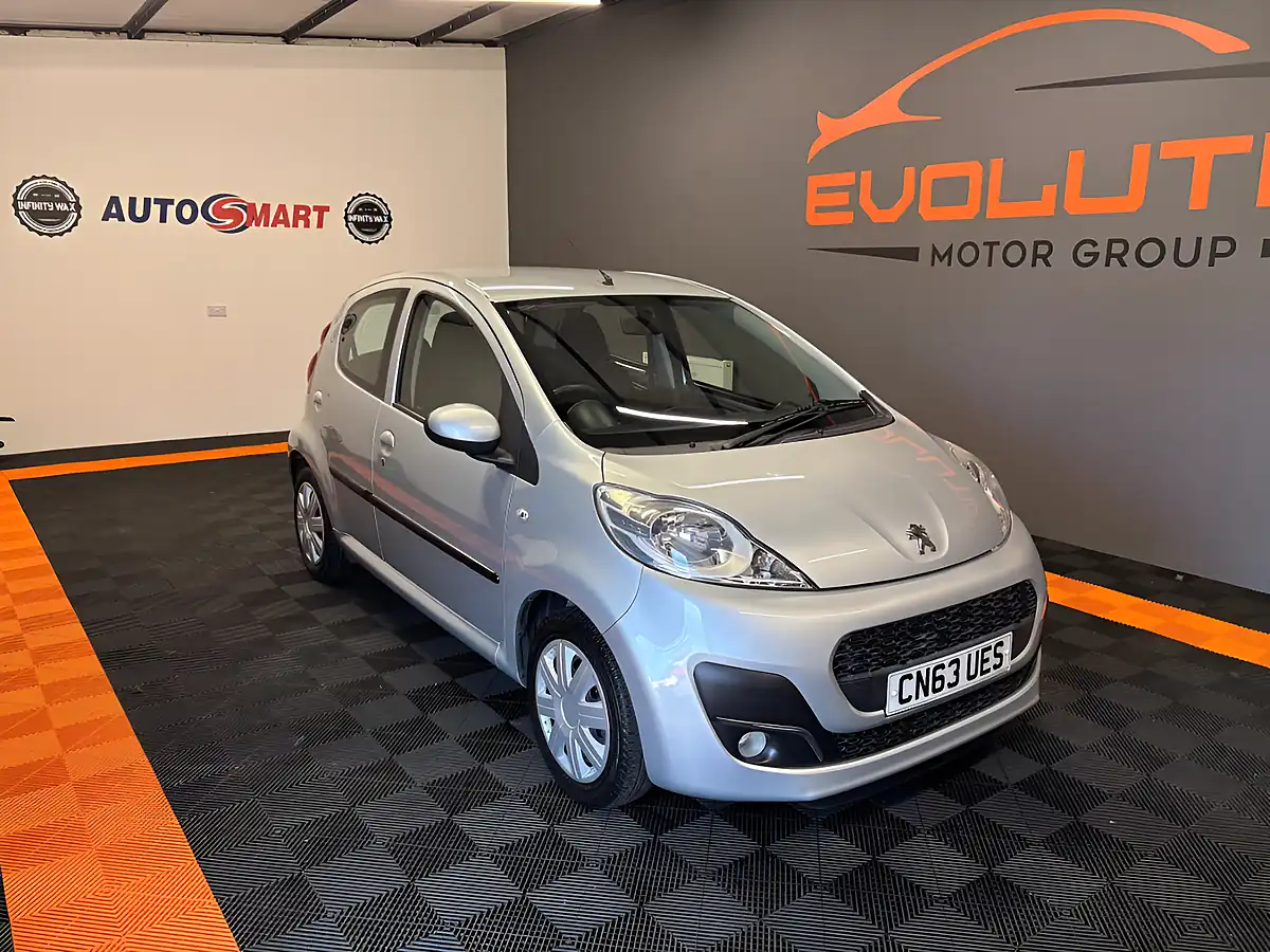 Used 2013 Peugeot 107 Active Silver - Interior and Exterior details 10