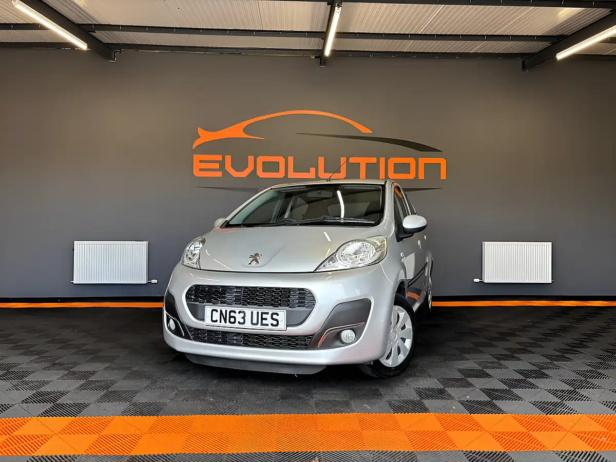 Used 2013 Peugeot 107 Active Silver - Interior and Exterior details 5
