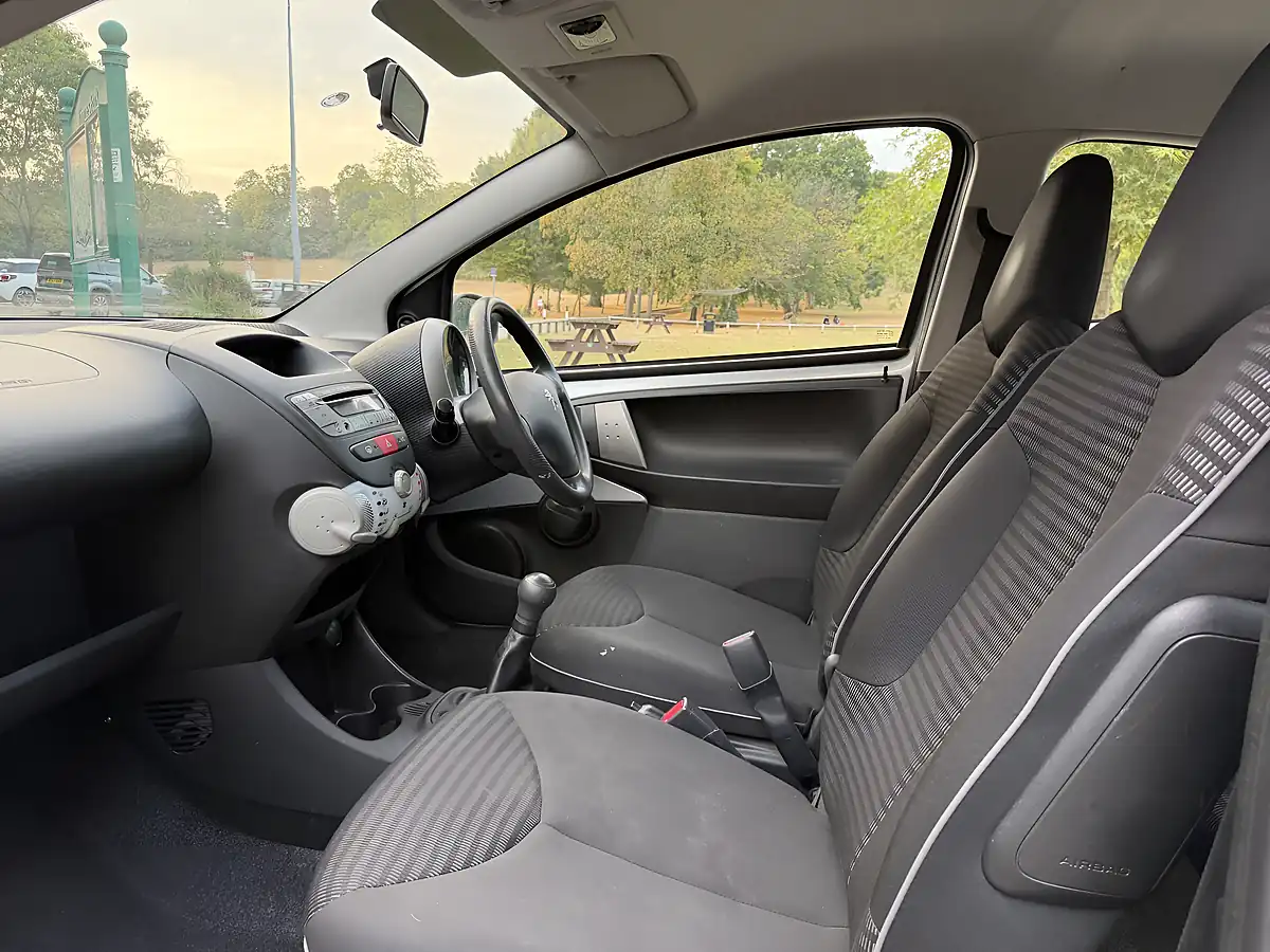 Used 2013 Peugeot 107 Active Silver - Interior and Exterior details 15
