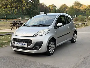 Used 2013 Peugeot 107 Active Silver - Interior and Exterior details 3