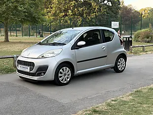Used 2013 Peugeot 107 Active Silver - Interior and Exterior details 4