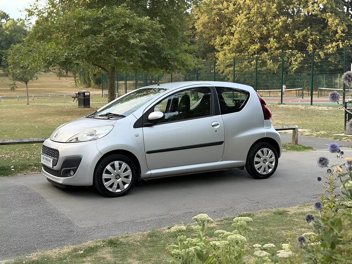 Used 2013 Peugeot 107 Active Silver - Interior and Exterior details 5