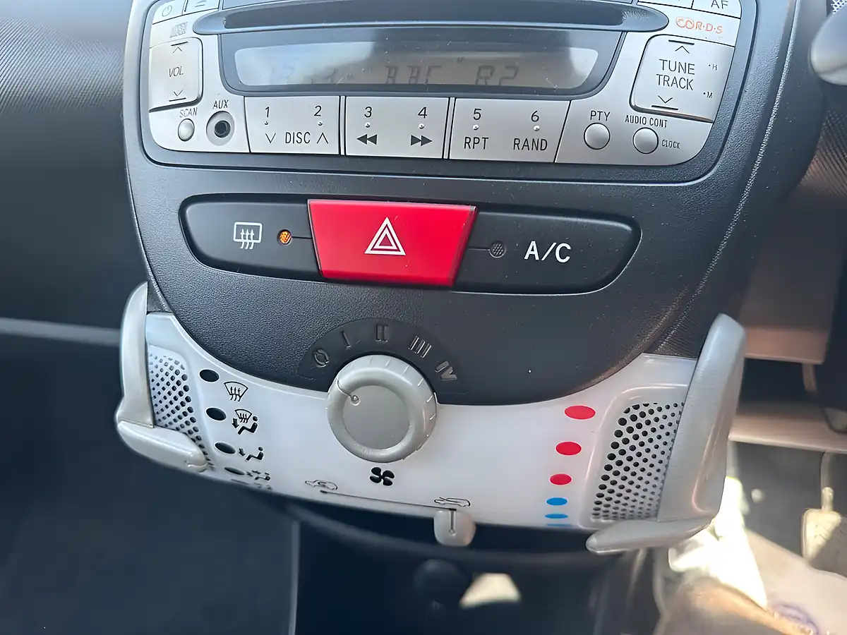 Used 2013 Peugeot 107 Active Silver - Interior and Exterior details 19