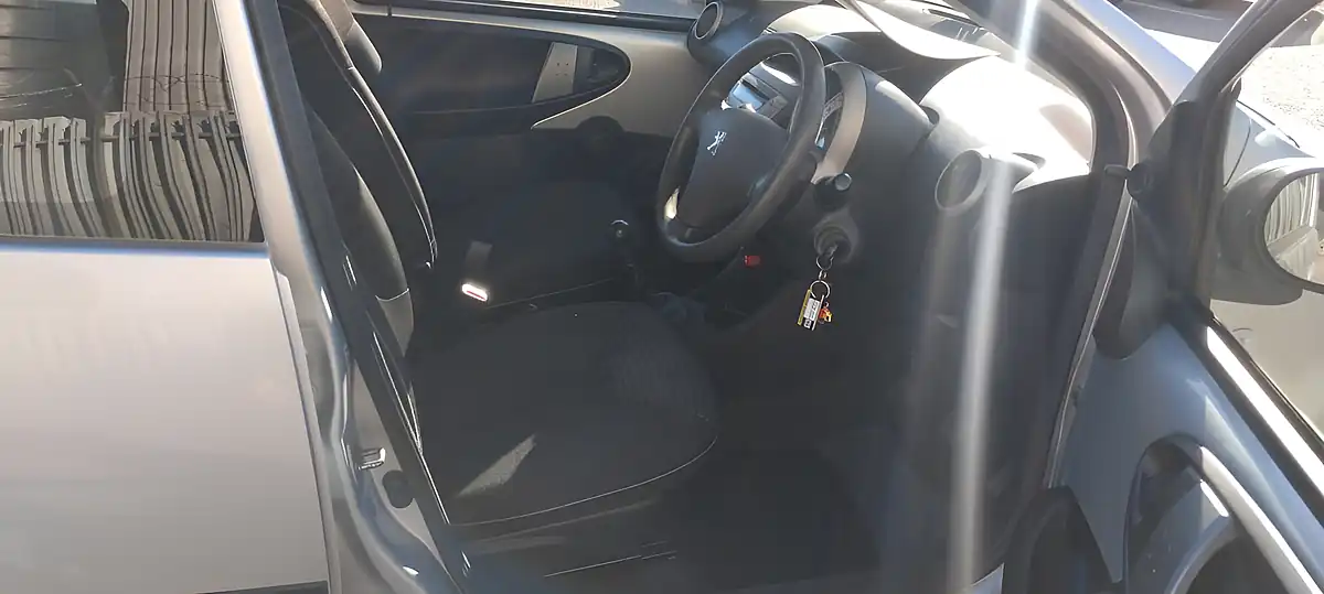 Used 2013 Peugeot 107 Active Silver - Interior and Exterior details 10