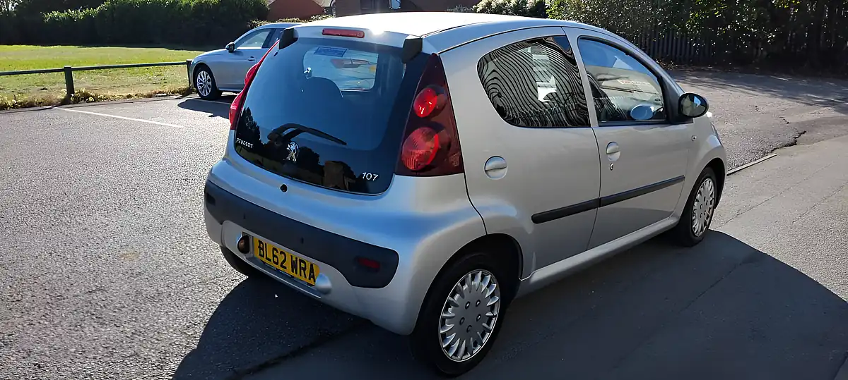Used 2013 Peugeot 107 Active Silver - Interior and Exterior details 3