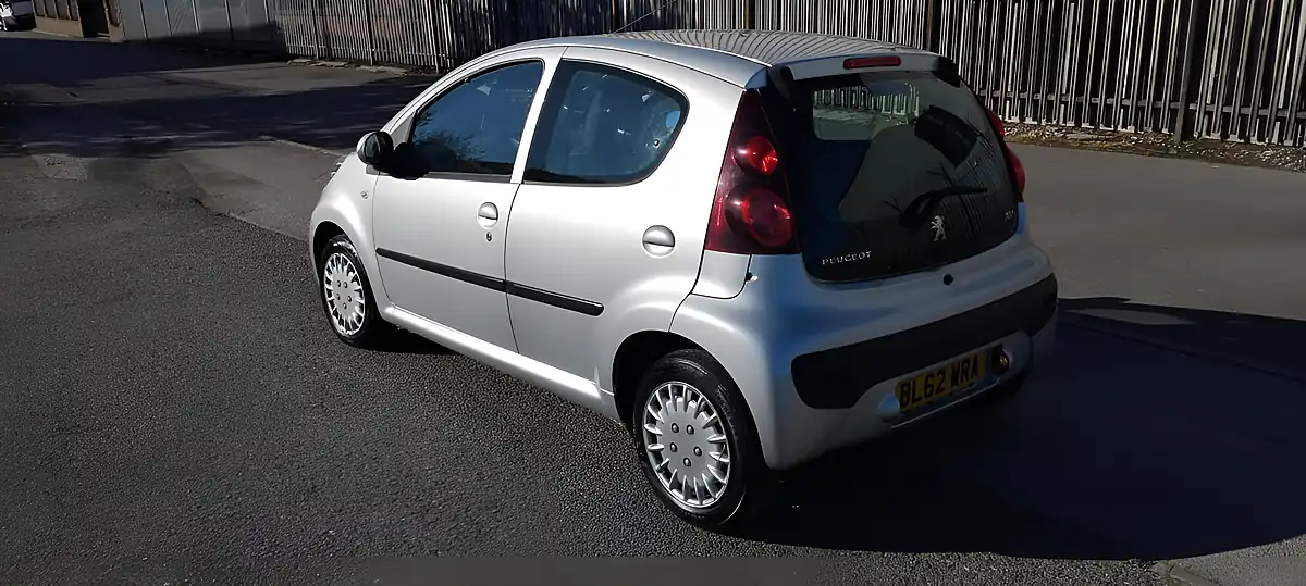 Used 2013 Peugeot 107 Active Silver - Interior and Exterior details 5