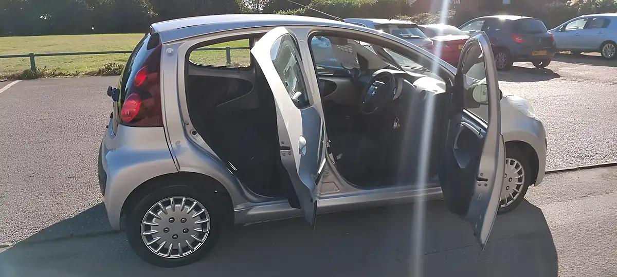 Used 2013 Peugeot 107 Active Silver - Interior and Exterior details 8