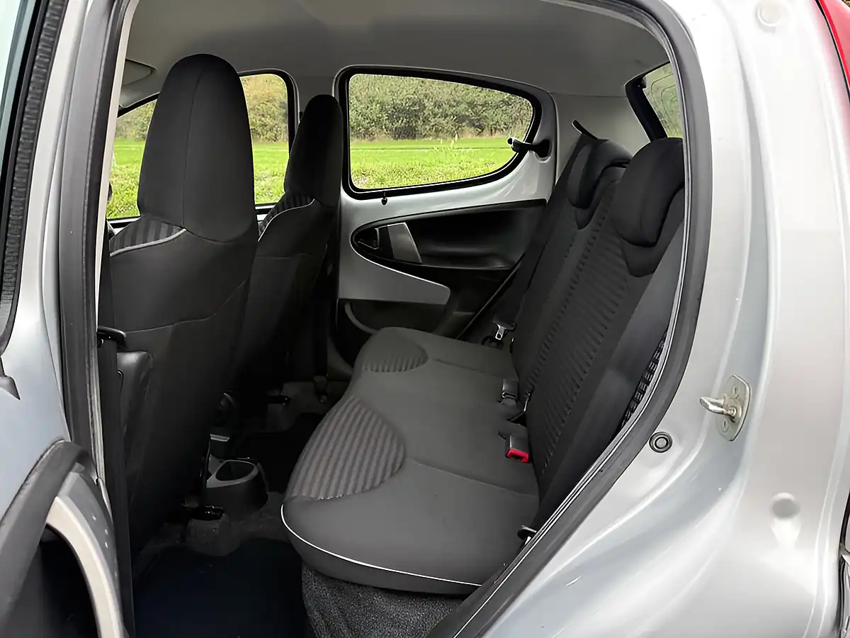 Used 2013 Peugeot 107 Active Silver - Interior and Exterior details 10