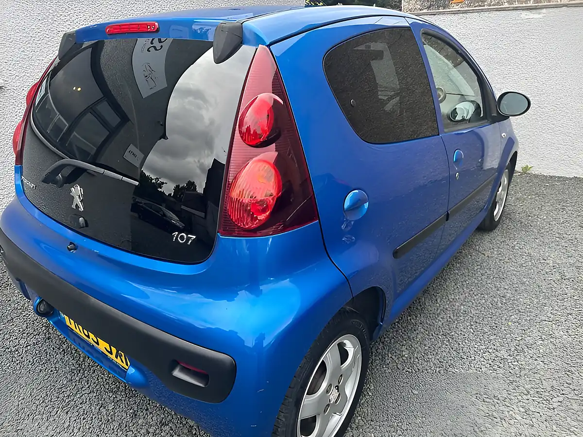 Used 2013 Peugeot 107 Allure Blue - Interior and Exterior details 5