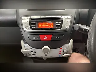 Used 2013 Peugeot 107 Allure Purple - Interior and Exterior details 11