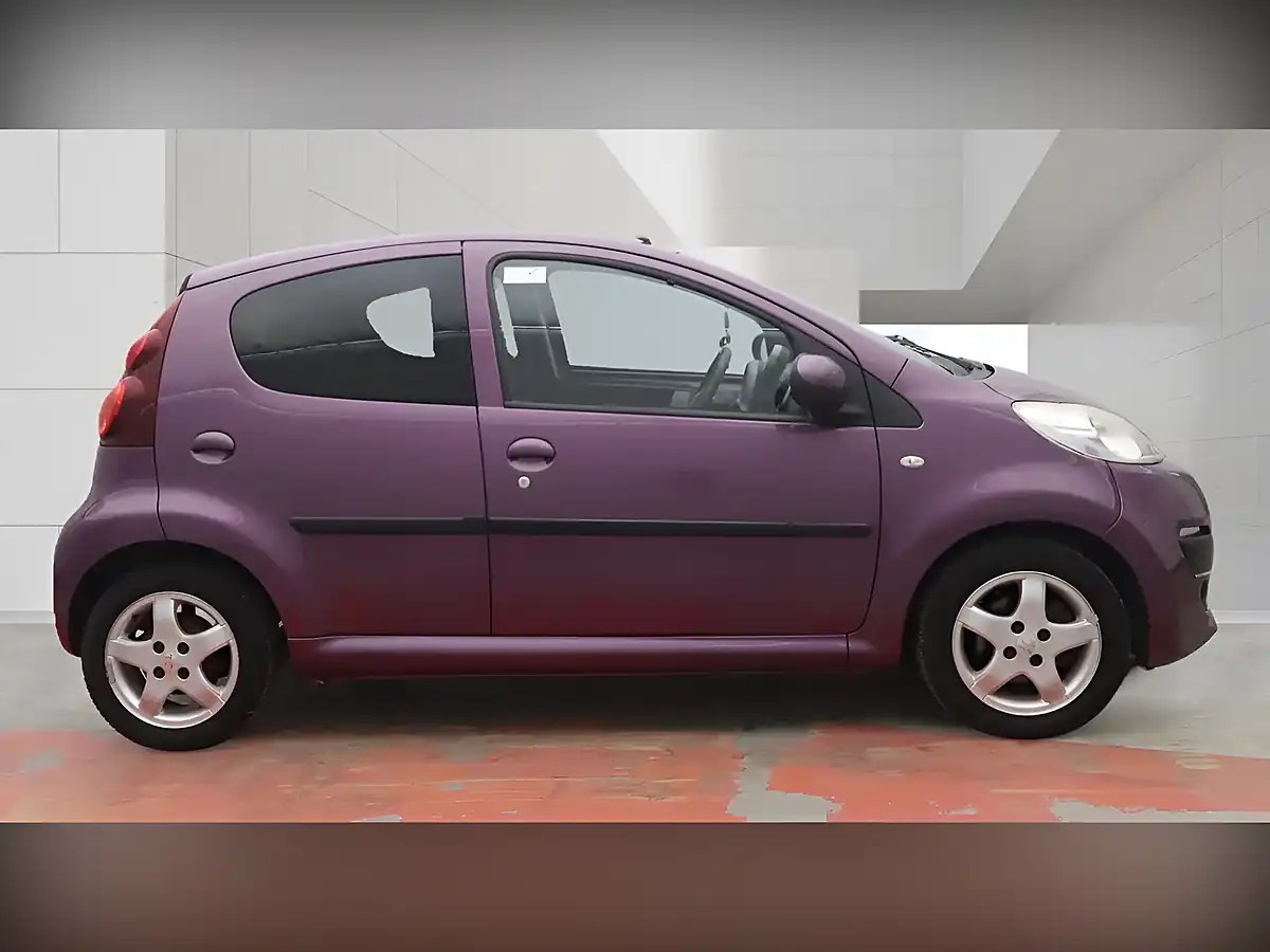 Used 2013 Peugeot 107 Allure Purple - Interior and Exterior details 5