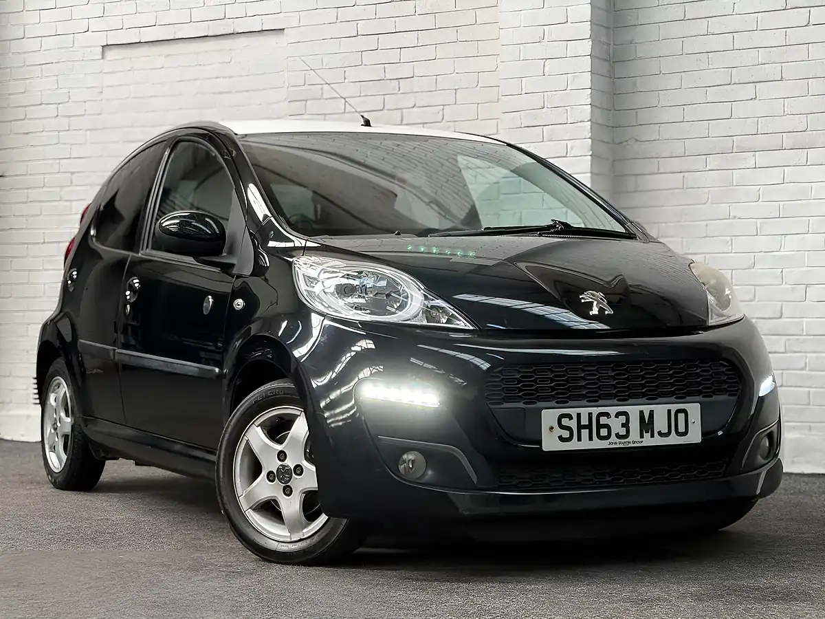 Used 2013 Peugeot 107 Envy Black - Interior and Exterior details 2