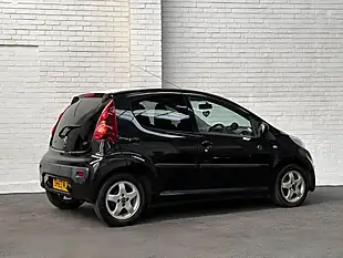 Used 2013 Peugeot 107 Envy Black - Interior and Exterior details 5