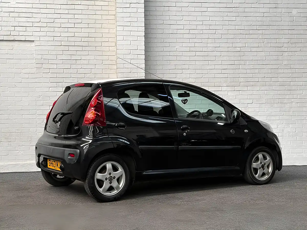Used 2013 Peugeot 107 Envy Black - Interior and Exterior details 5