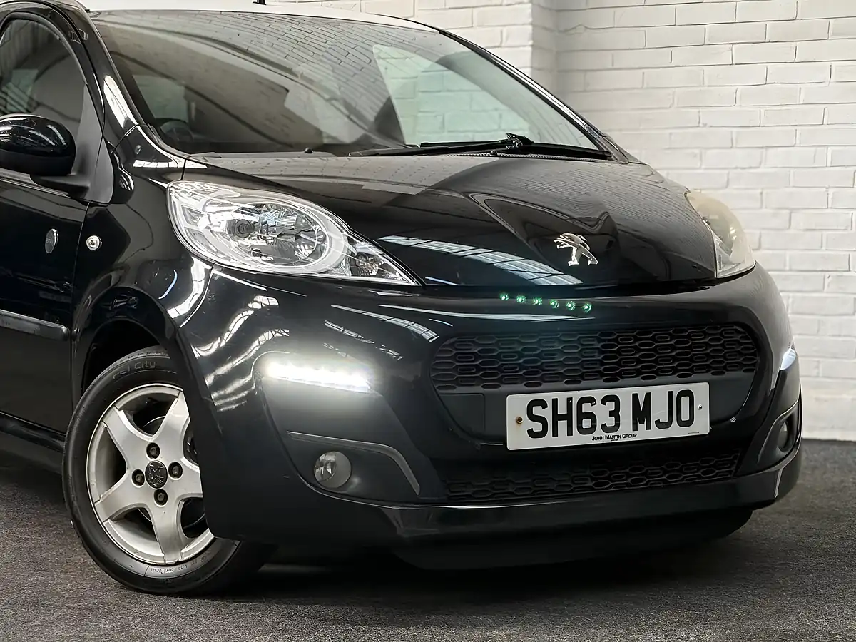 Used 2013 Peugeot 107 Envy Black - Interior and Exterior details 7