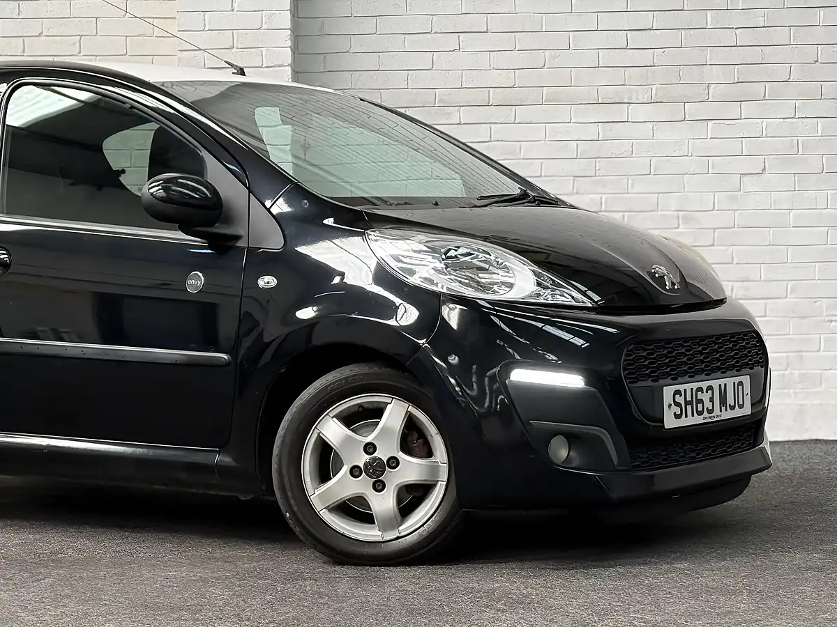 Used 2013 Peugeot 107 Envy Black - Interior and Exterior details 9