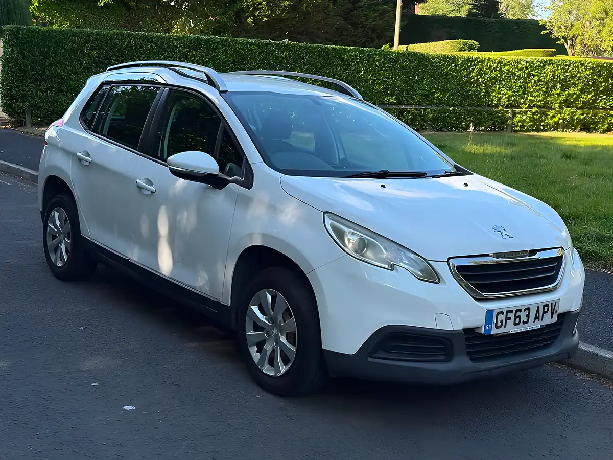 Used 2013 Peugeot 2008 Access+ White - Front View