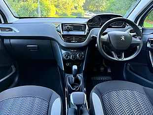 Used 2013 Peugeot 2008 Access+ White - Interior and Exterior details 10