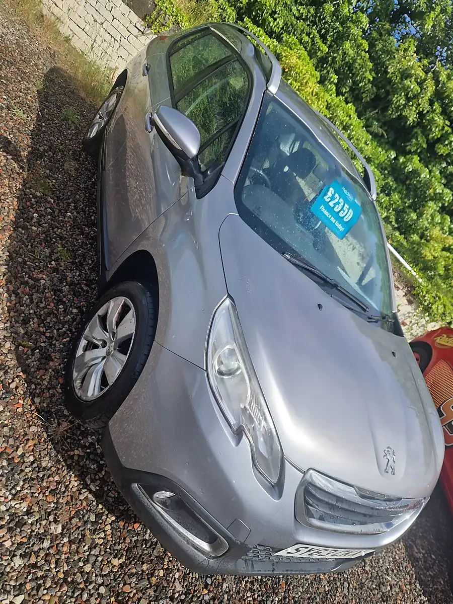 Used 2013 Peugeot 2008 Active Grey - Interior and Exterior details 3