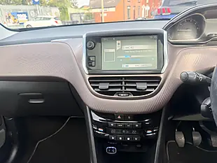 Used 2013 Peugeot 2008 Allure Brown - Interior and Exterior details 20