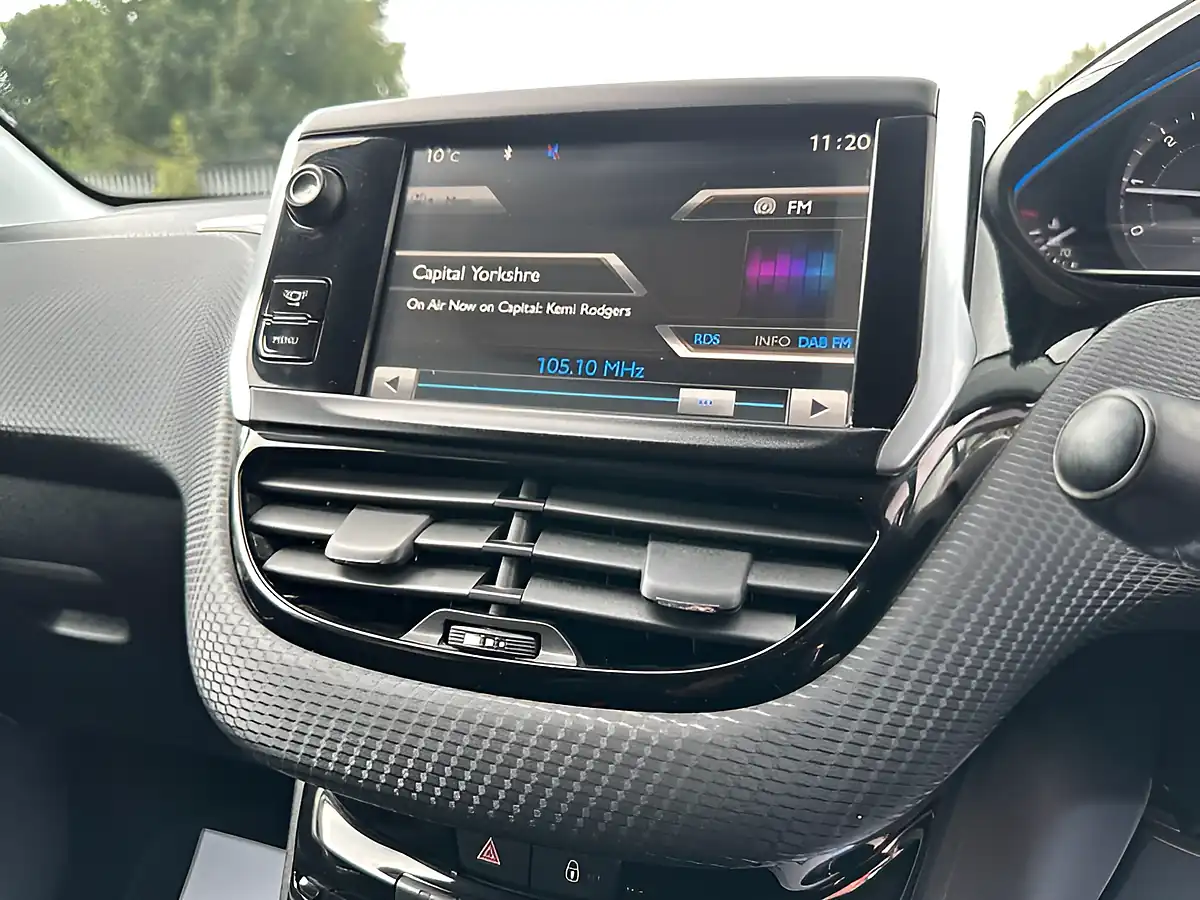 Used 2013 Peugeot 2008 Allure Egc Grey - Interior and Exterior details 16