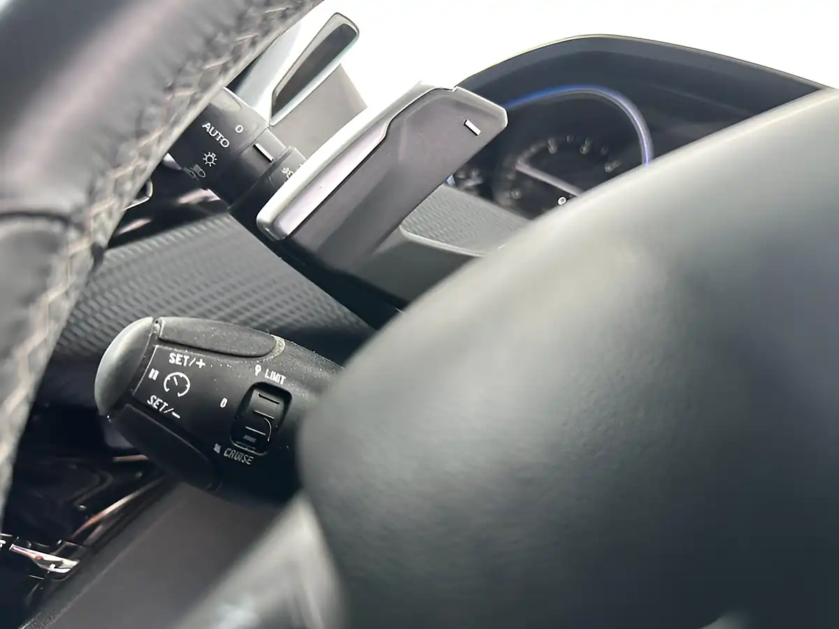Used 2013 Peugeot 2008 Allure Egc Grey - Interior and Exterior details 17