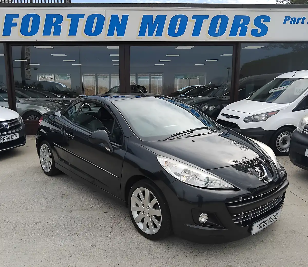 Used 2013 Peugeot 207 Allure Black Metallic - Front View