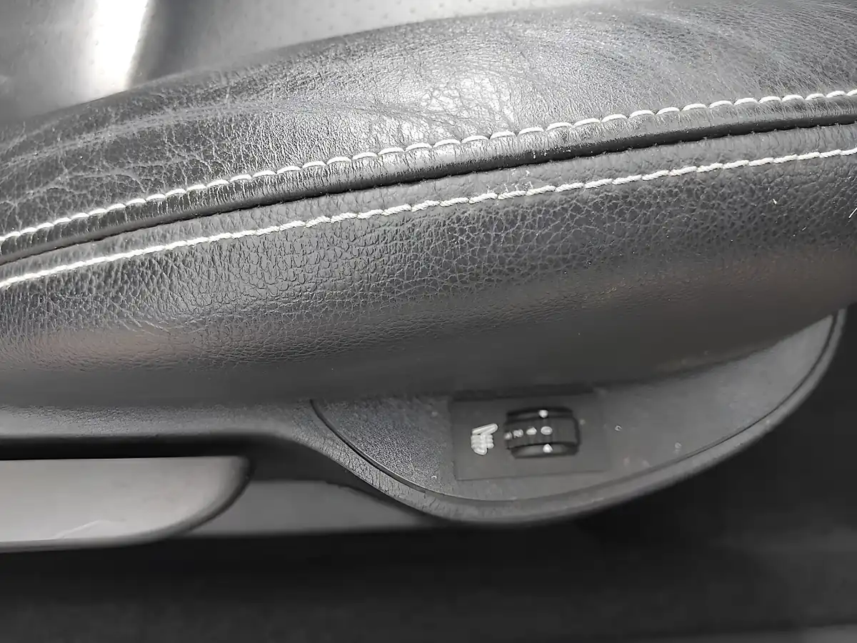 Used 2013 Peugeot 207 Allure Black Metallic - Interior and Exterior details 20